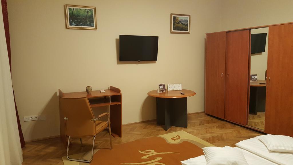 Satu Mare Apartments エクステリア 写真